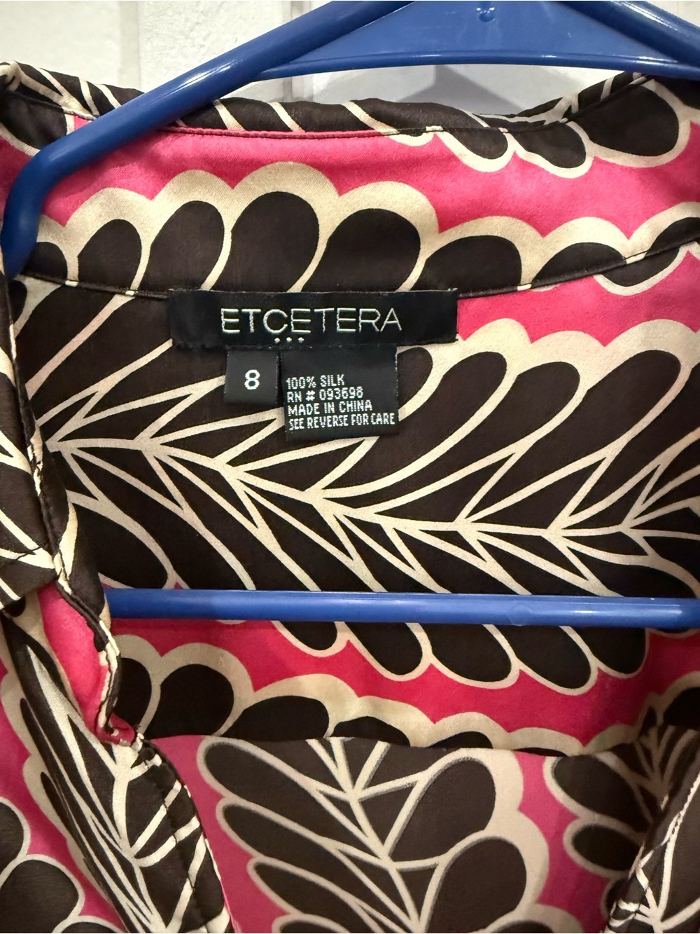 Etcetera 100% Silk Button Front Blouse Women’s Size 8 Pink Brown Leaf Print - Picture 3 of 3
